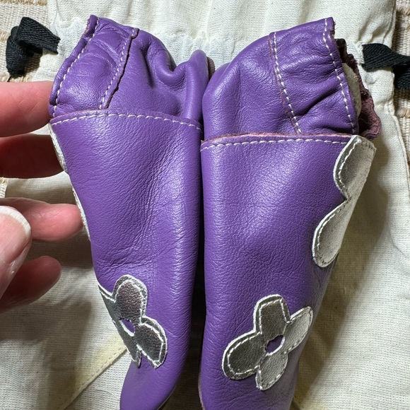 Boumy Flower Power Shoes with soft sole for Babys Infant Purple Leather size L - Picture 3 of 17